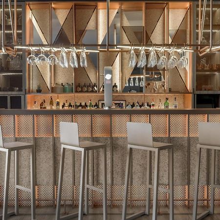 Ac Hotel By Marriott Madrid Airport Coslada Zewnętrze zdjęcie