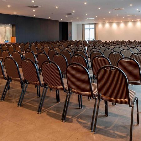 Ac Hotel By Marriott Madrid Airport Coslada Zewnętrze zdjęcie