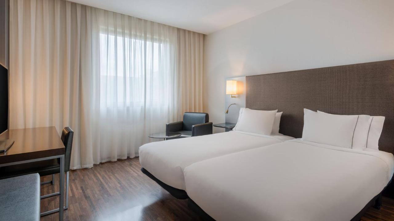 Ac Hotel By Marriott Madrid Airport Coslada Zewnętrze zdjęcie