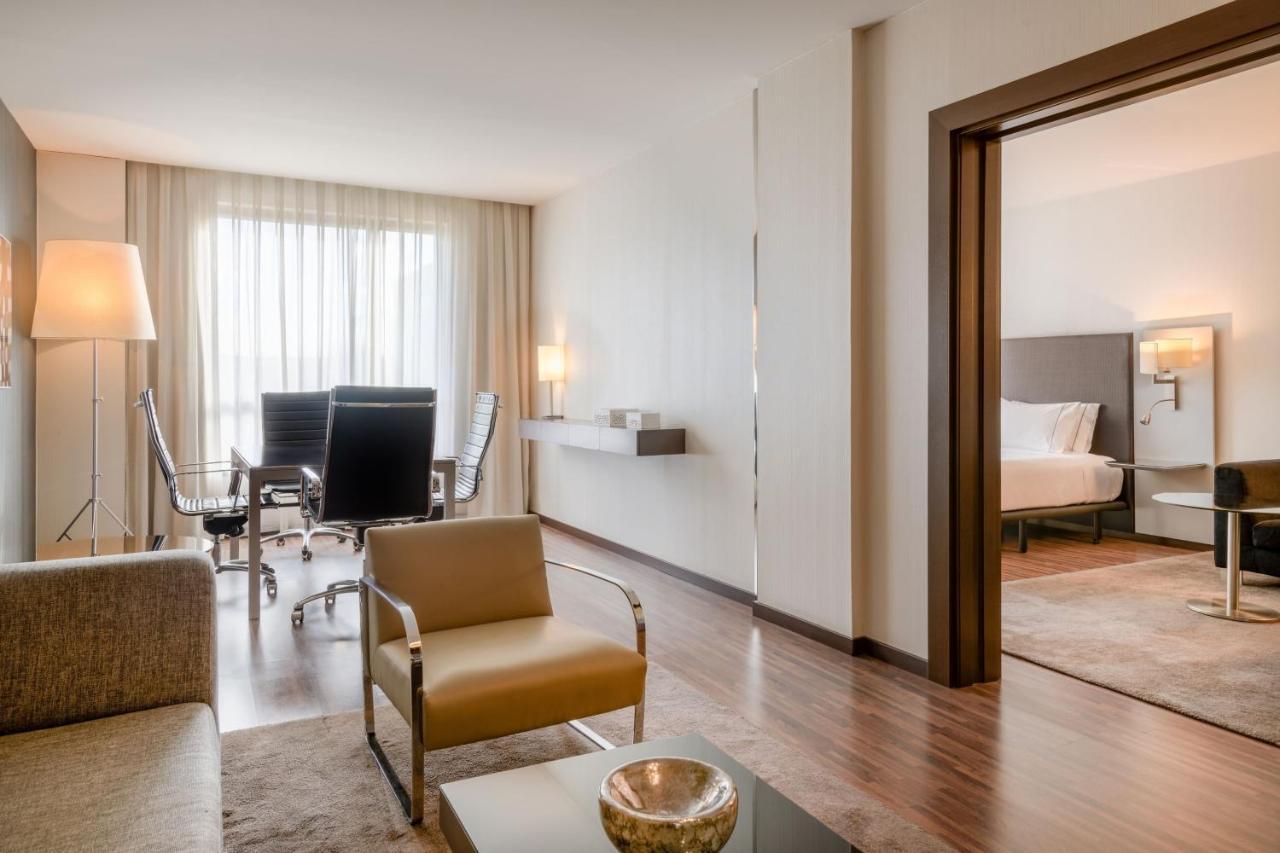Ac Hotel By Marriott Madrid Airport Coslada Zewnętrze zdjęcie