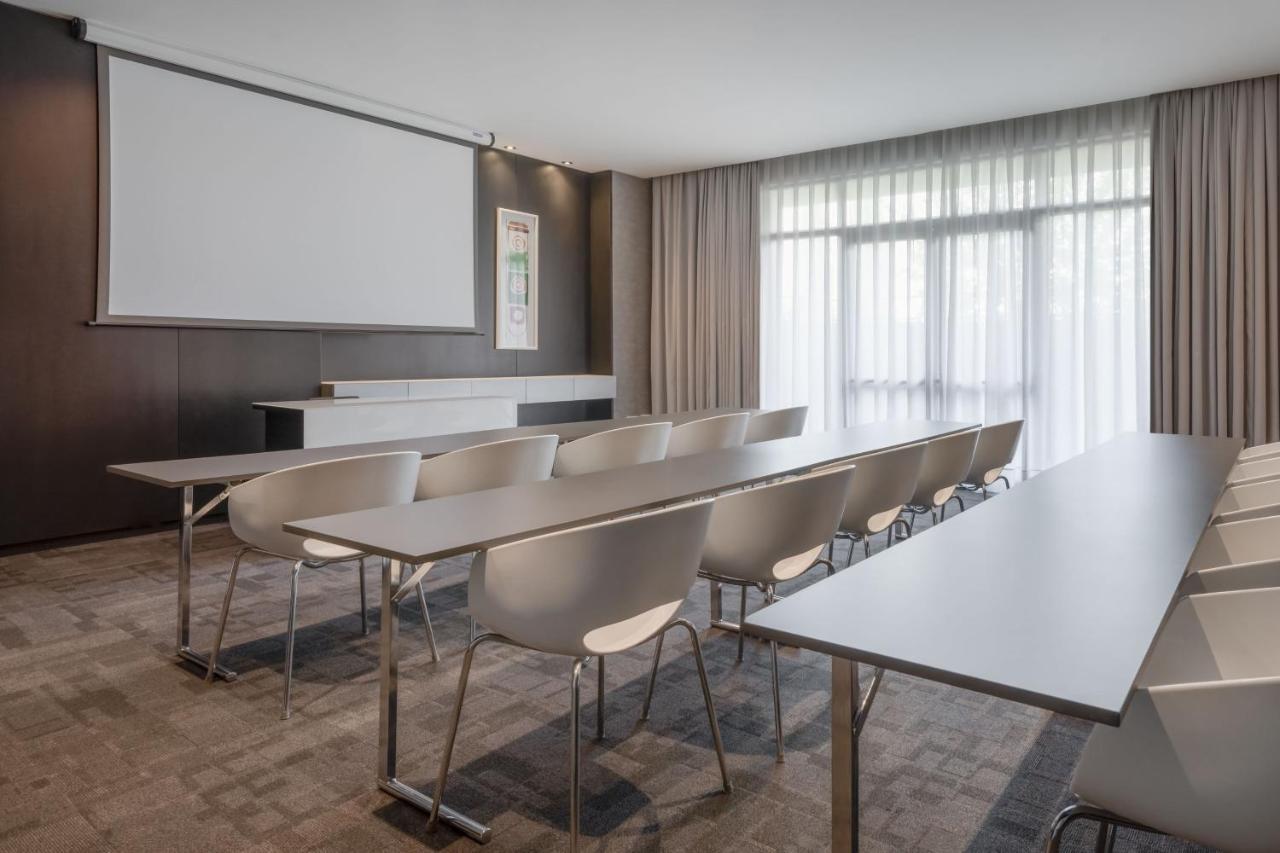 Ac Hotel By Marriott Madrid Airport Coslada Zewnętrze zdjęcie