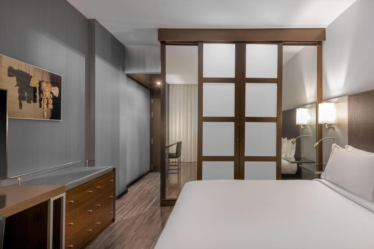 Ac Hotel By Marriott Madrid Airport Coslada Zewnętrze zdjęcie