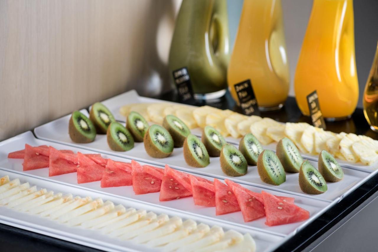 Ac Hotel By Marriott Madrid Airport Coslada Zewnętrze zdjęcie