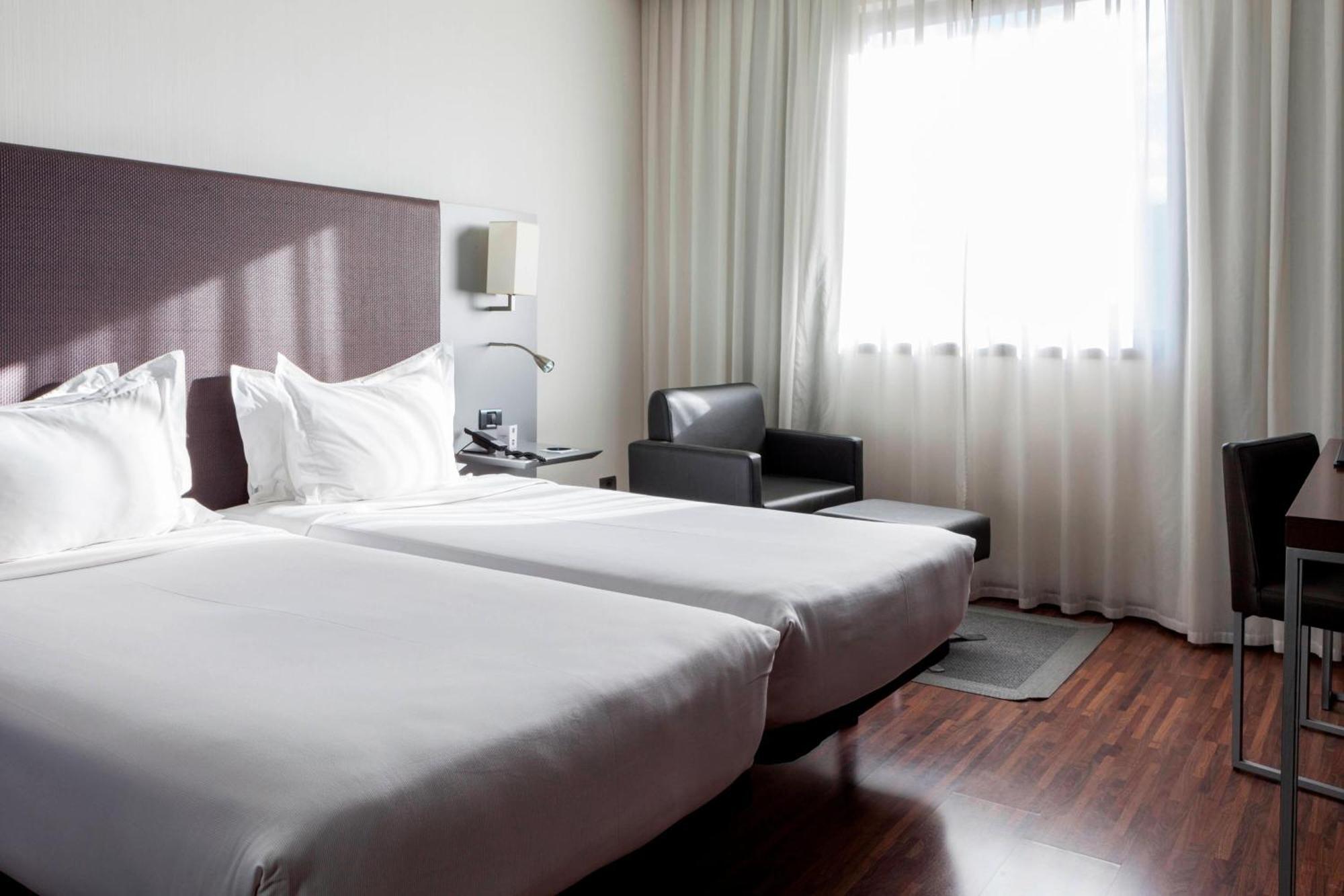 Ac Hotel By Marriott Madrid Airport Coslada Zewnętrze zdjęcie