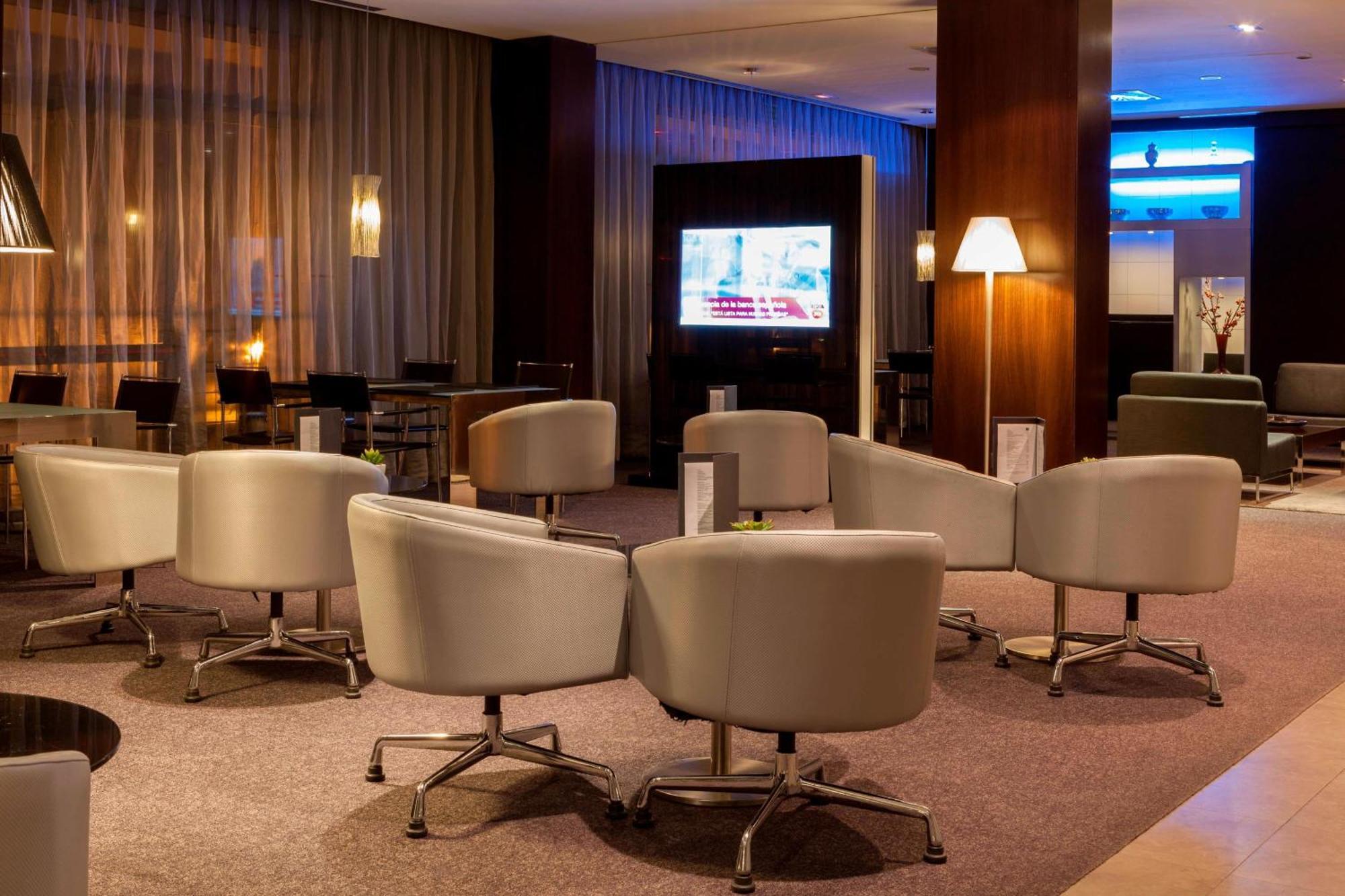 Ac Hotel By Marriott Madrid Airport Coslada Zewnętrze zdjęcie